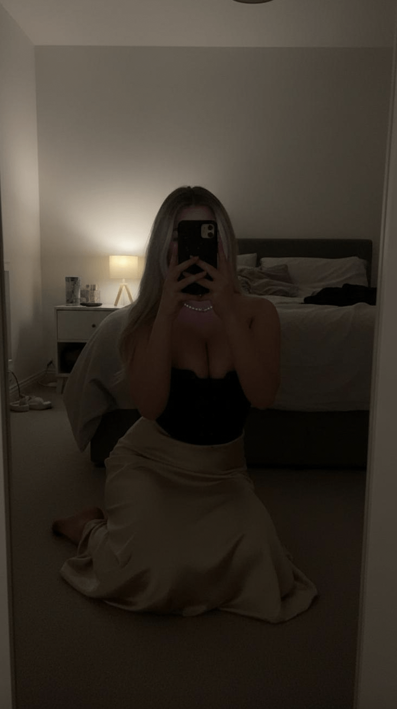 StunningNbusty Hứa