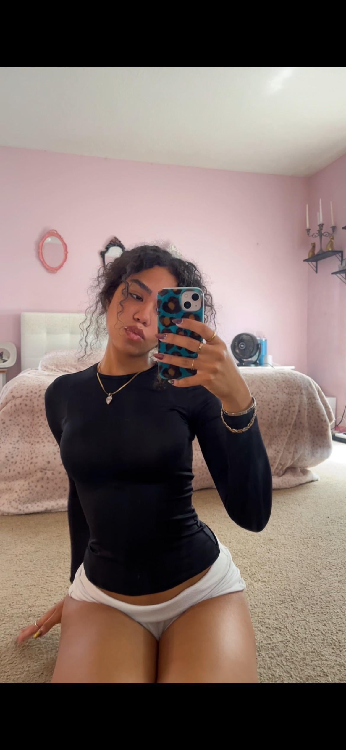 CurvyPearl Bồ