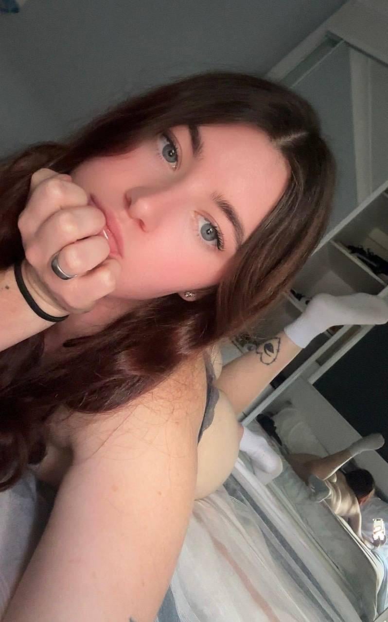 AnnieeElla