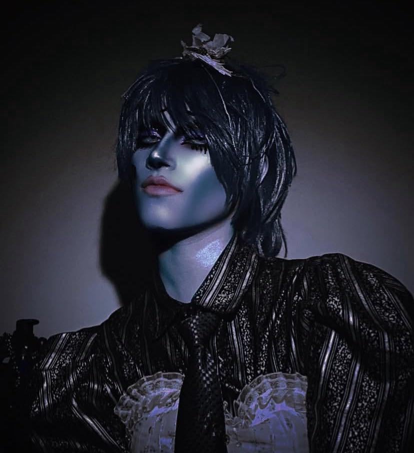 SirReignaMortem Đới