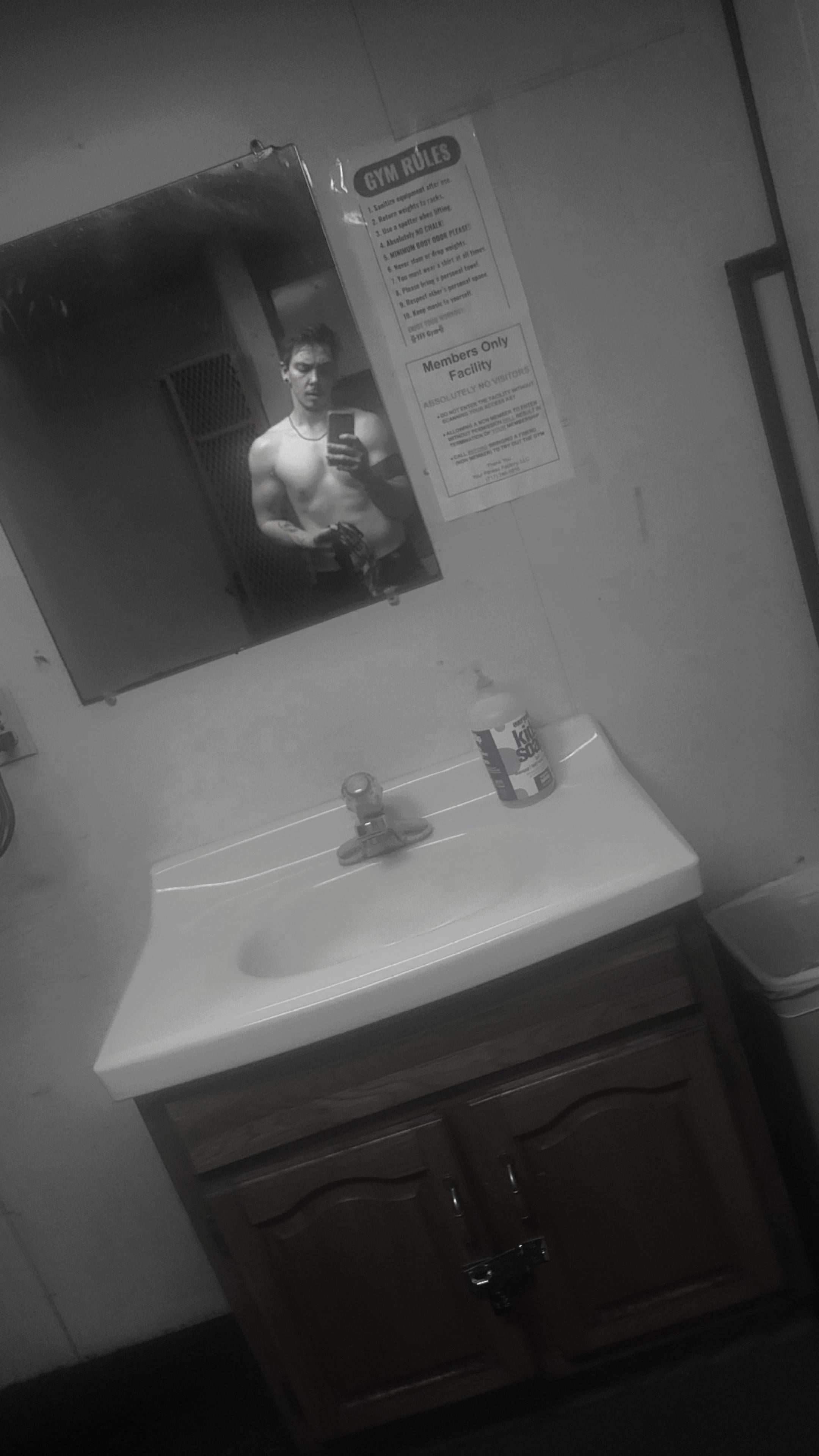 Datbrokenboi Bình