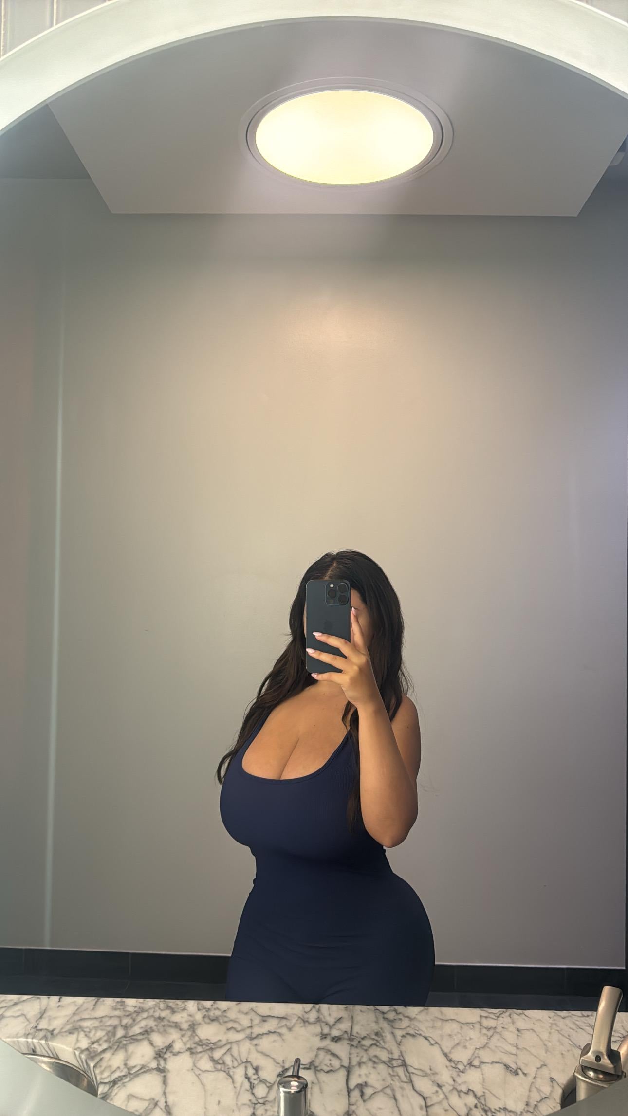 RosyTwinkleBelle Giang