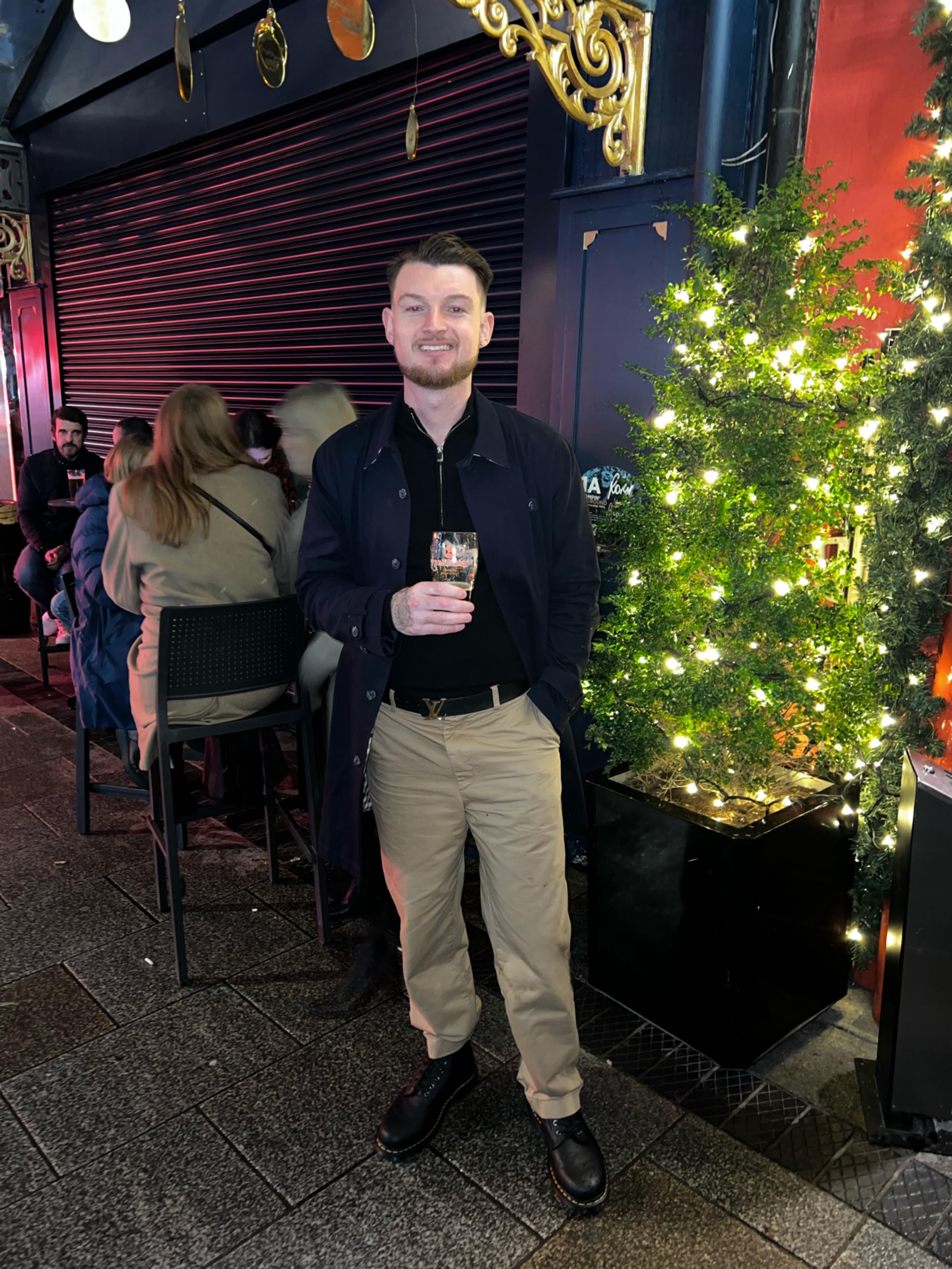 MajesticDay5024 Trưng