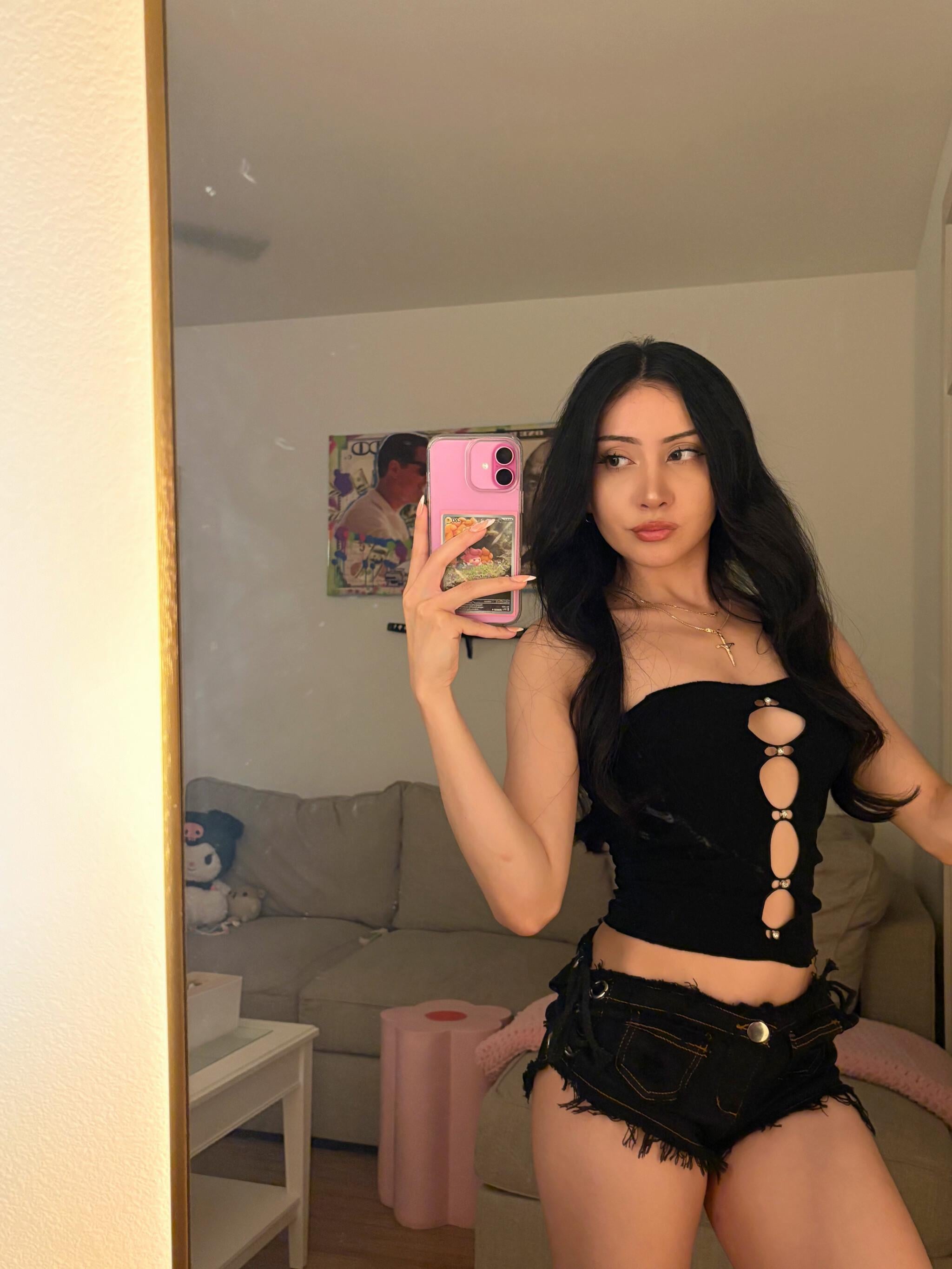 VelvetRogueVibes Trương