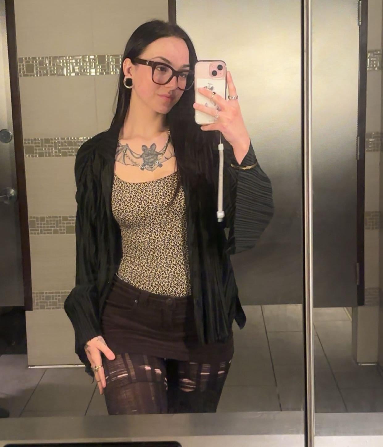 porcelainndoll Trần