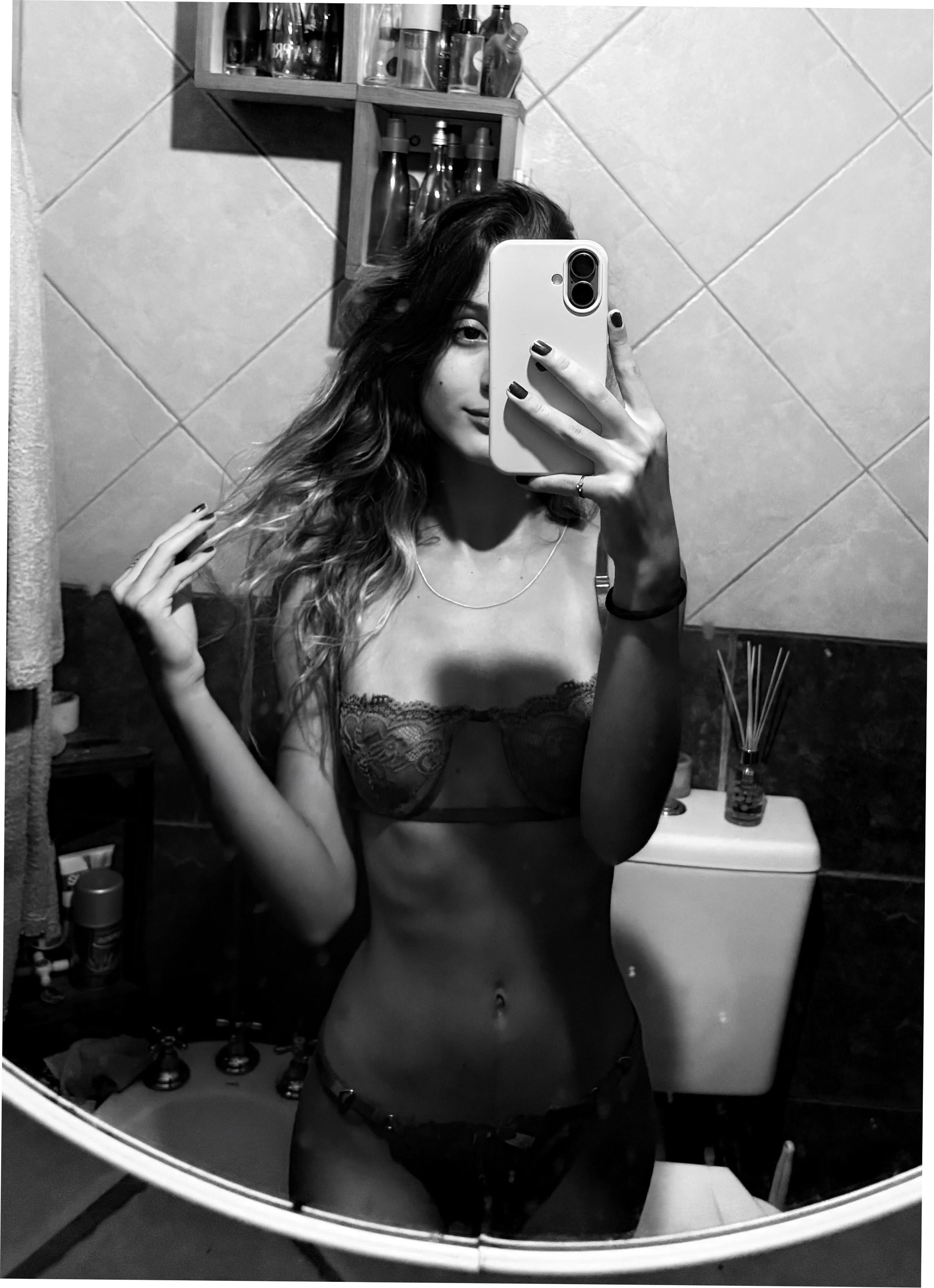 honeygirlmango Baumbach