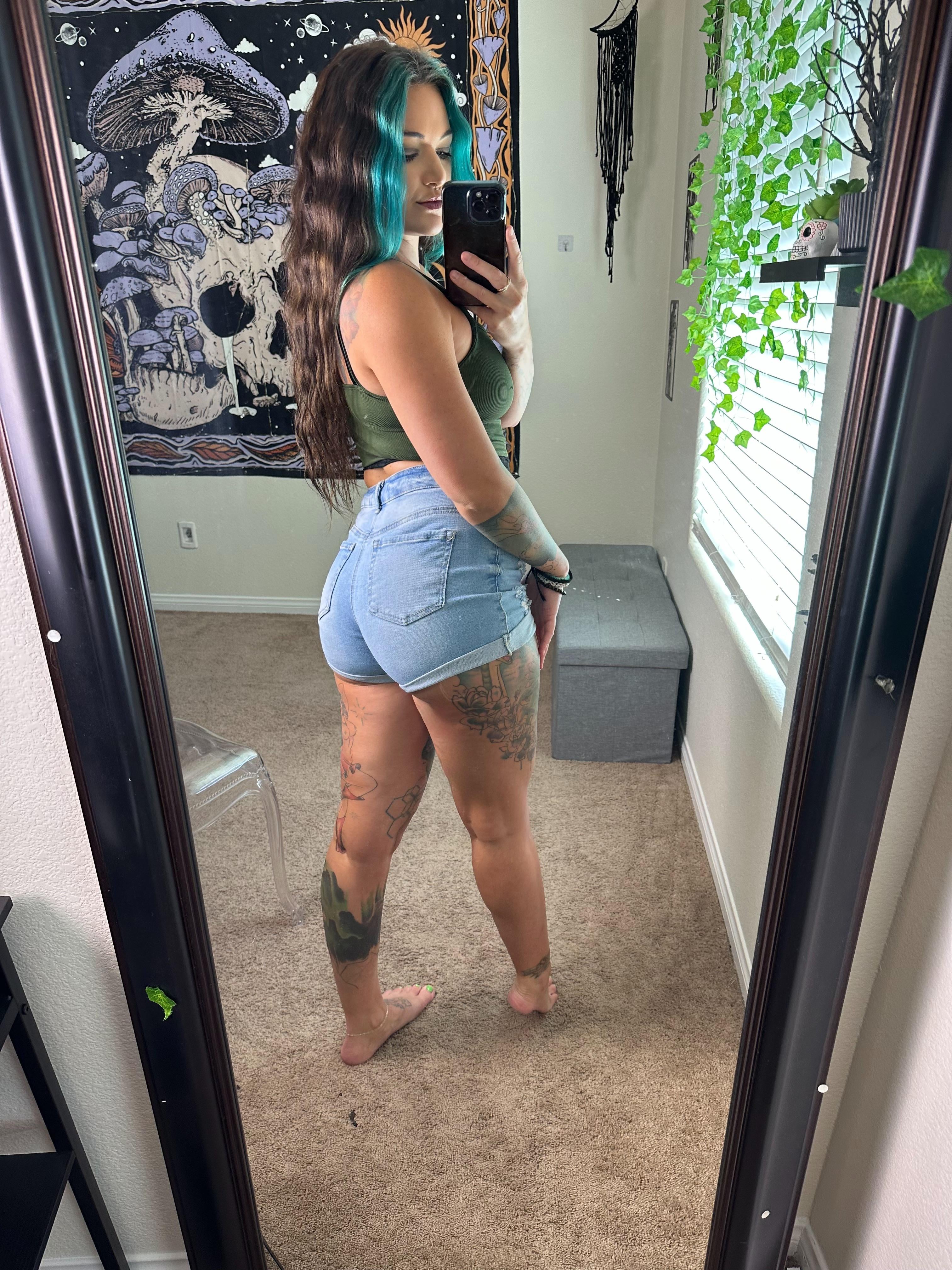 KylieKayy95