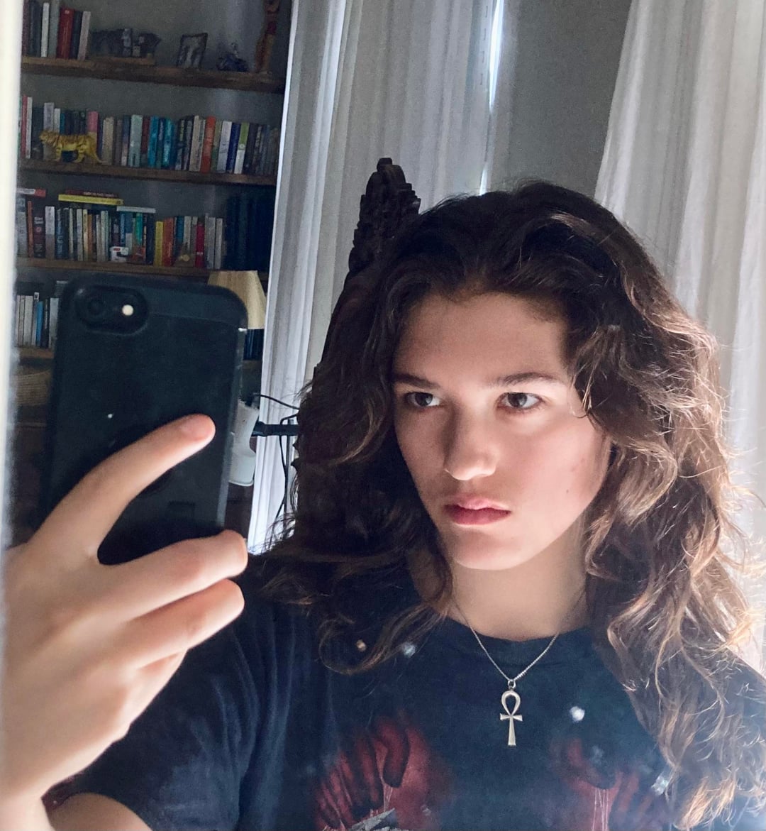 xXwhatamidoingXx Hy