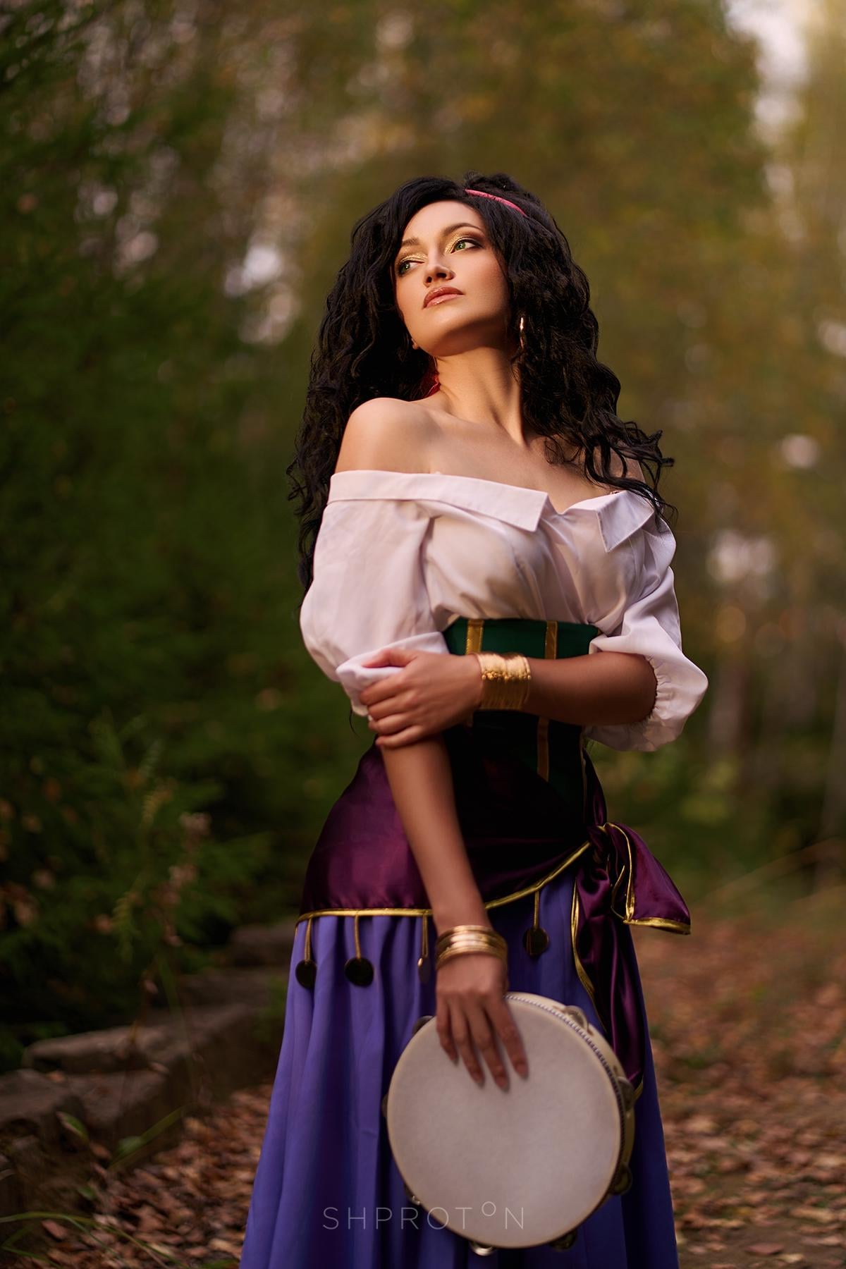 Shprotoncosplay Khưu