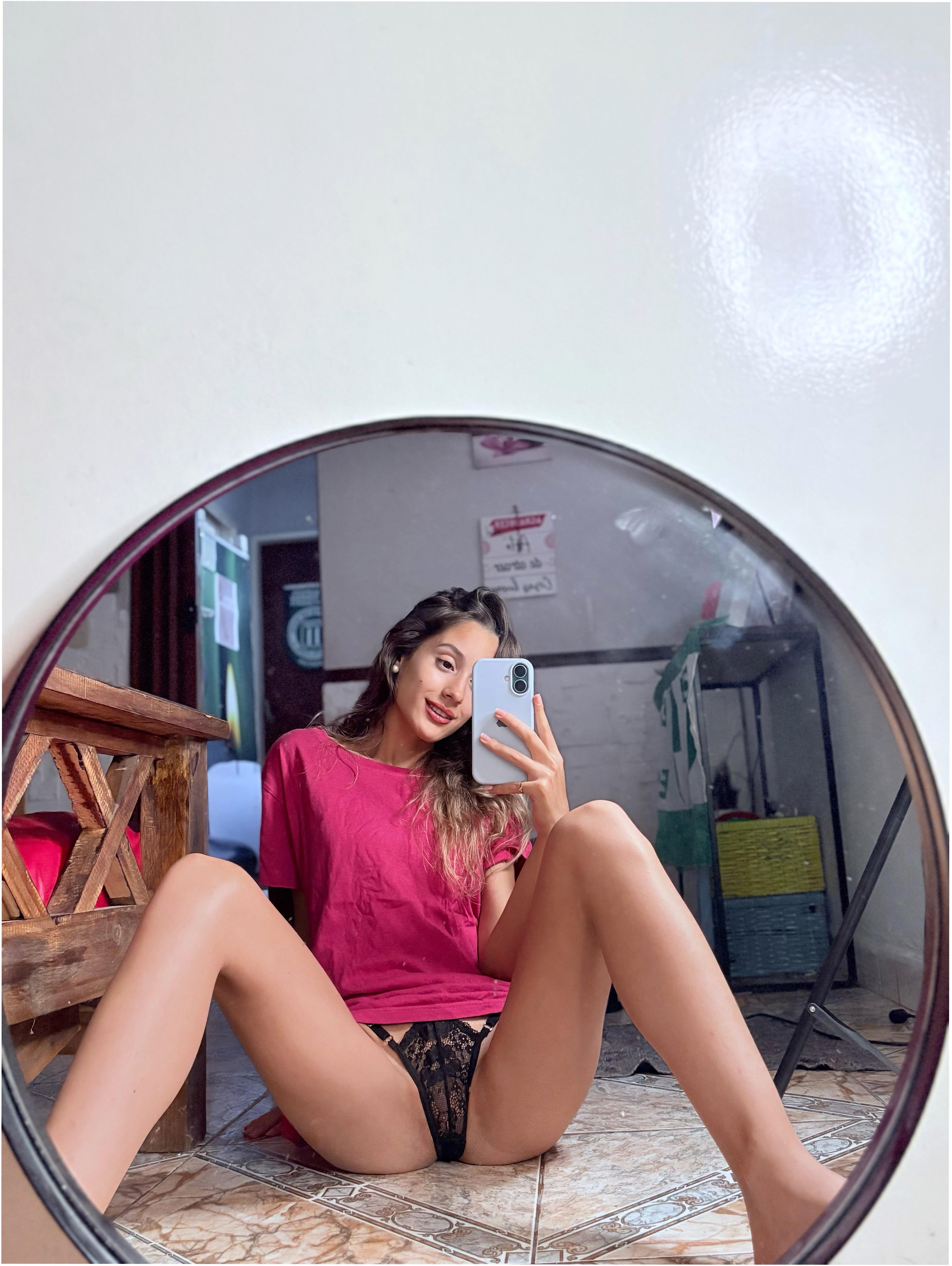 honeygirlmango Baumbach