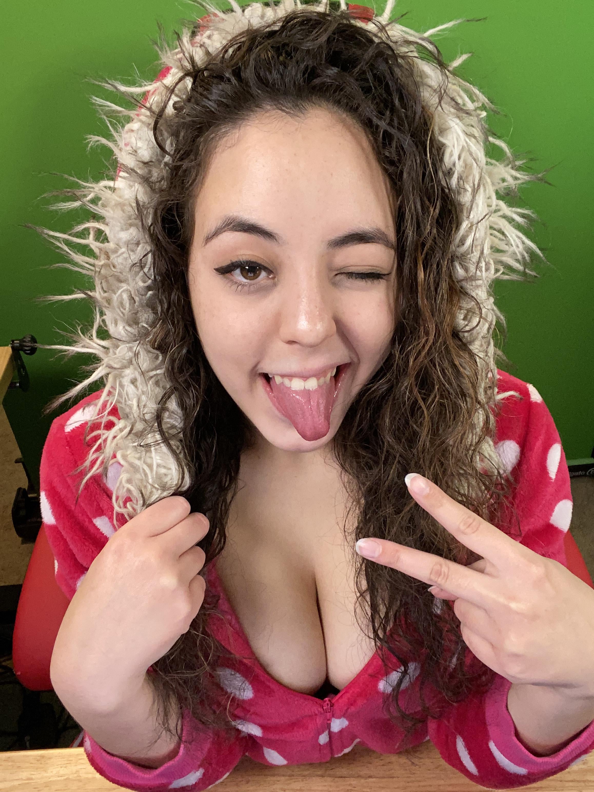 SilverEyedViper Văn