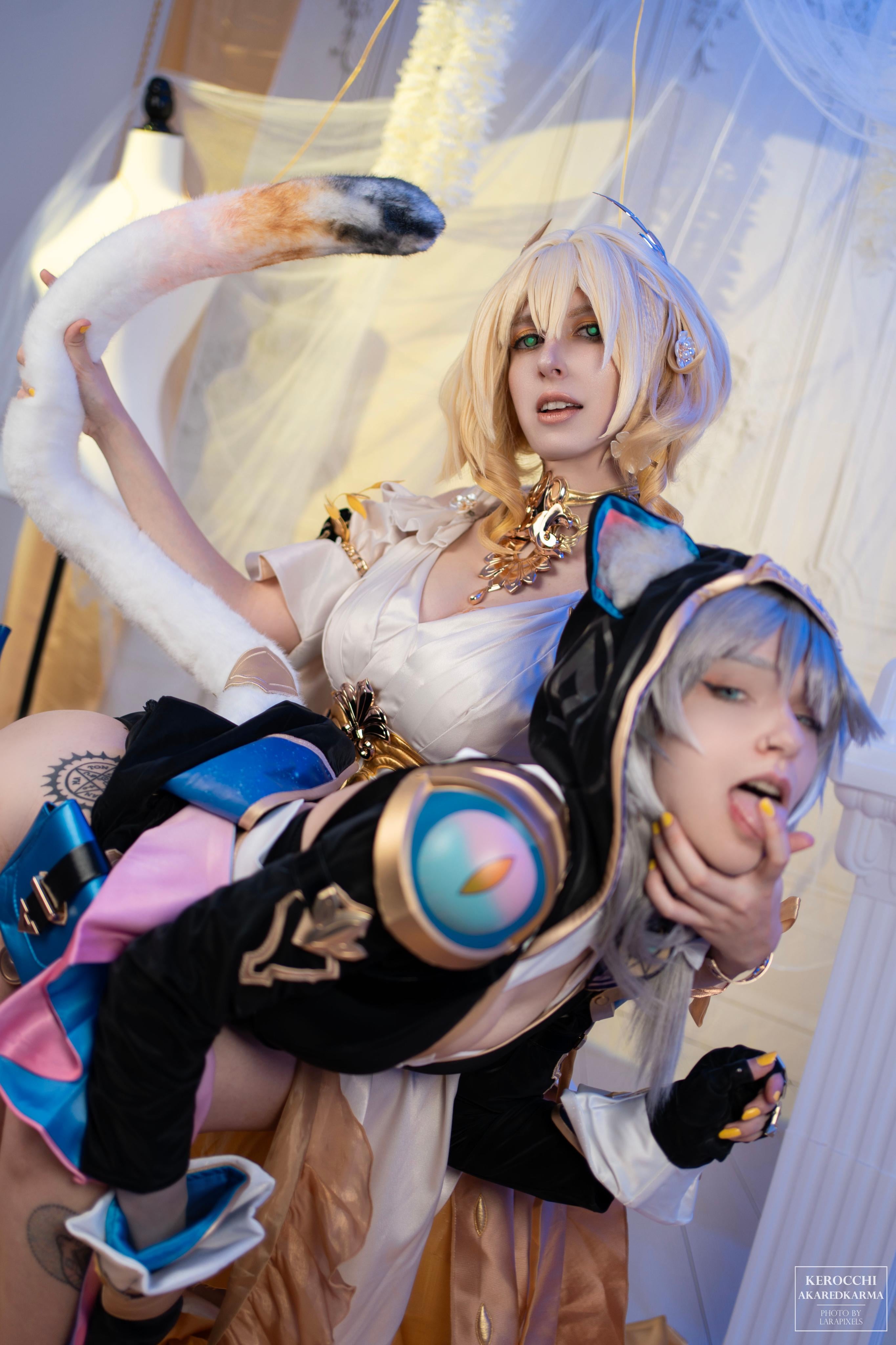 AkaRedKarma L&yacute;