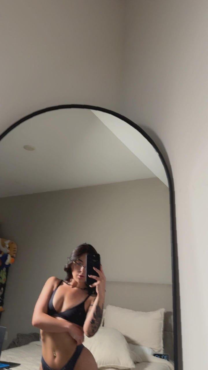 angelnoraa Batz