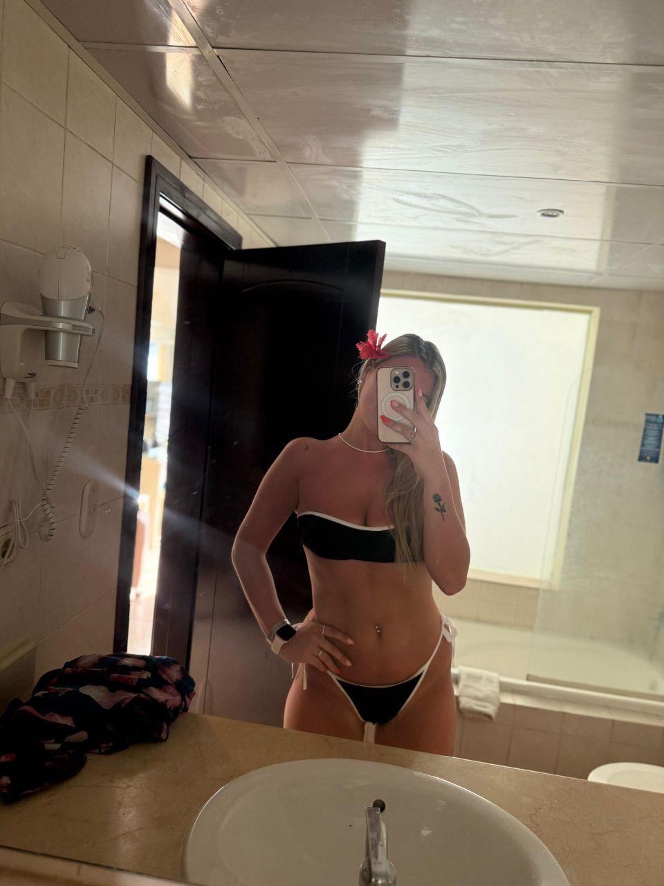 GlitteringBig8941 Đỗ