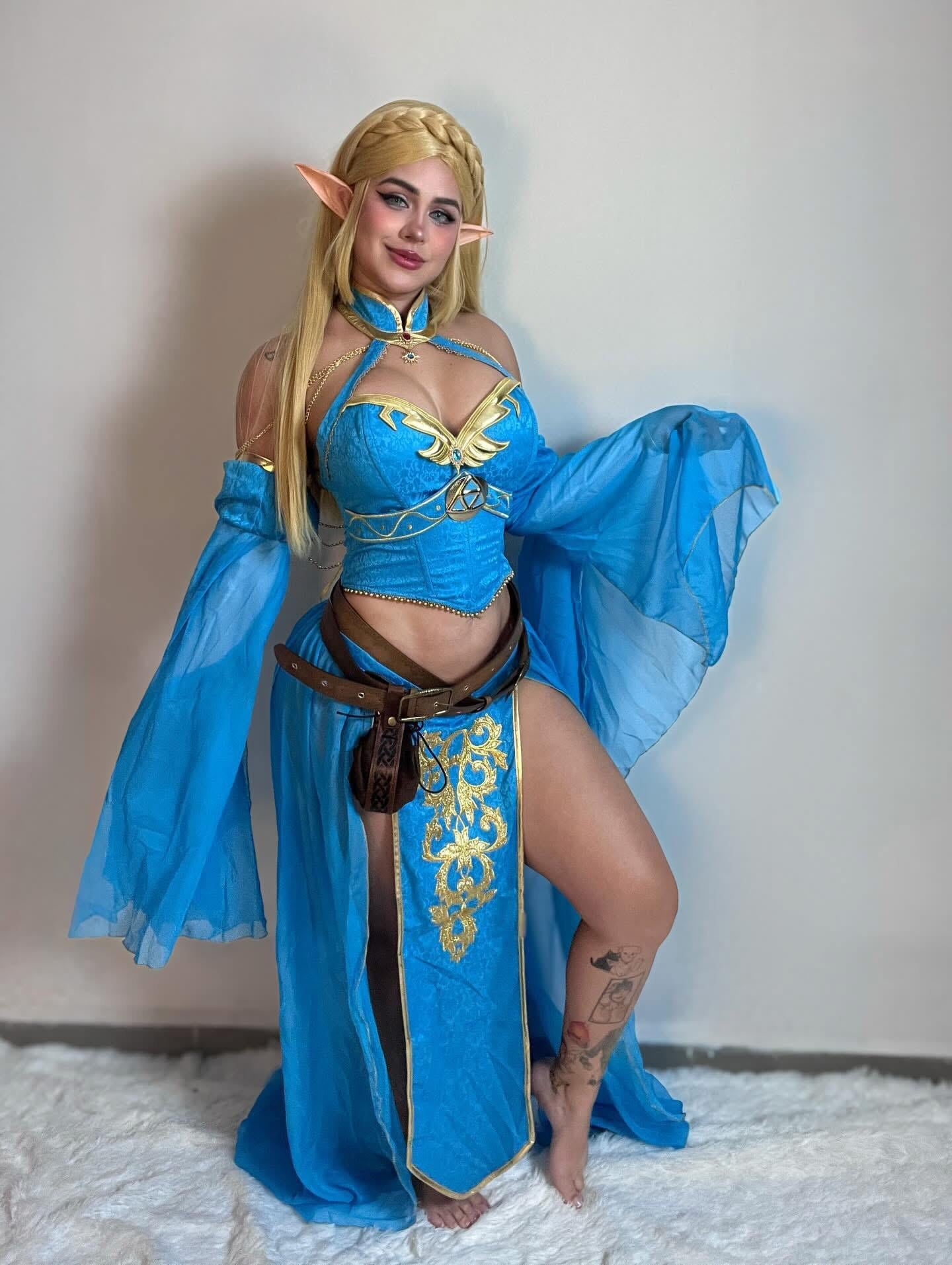 alejandrasenpai Giả