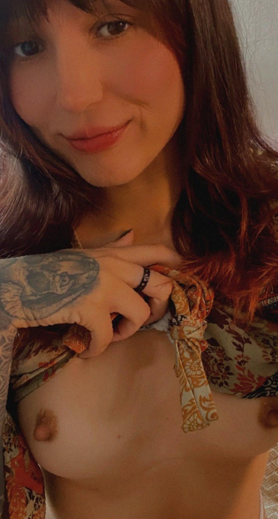 UpsetConversation589 Nhậm