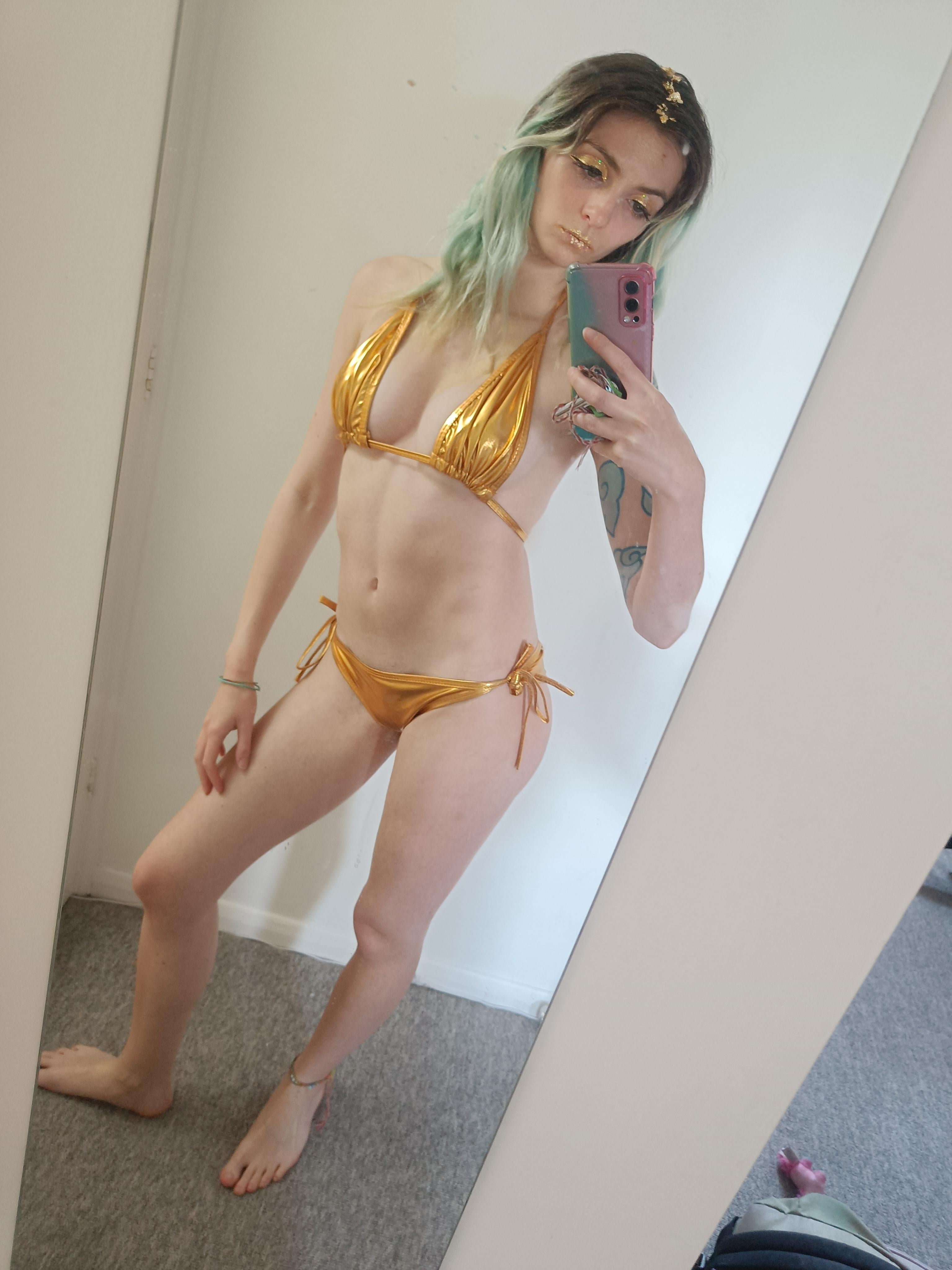 LilyBlack1001 Đoàn