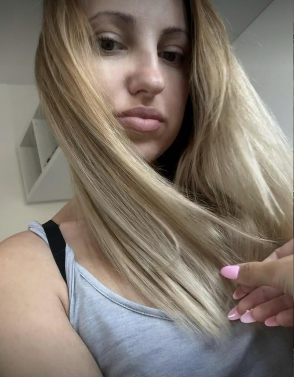 AntRepulsive1420 Hồng