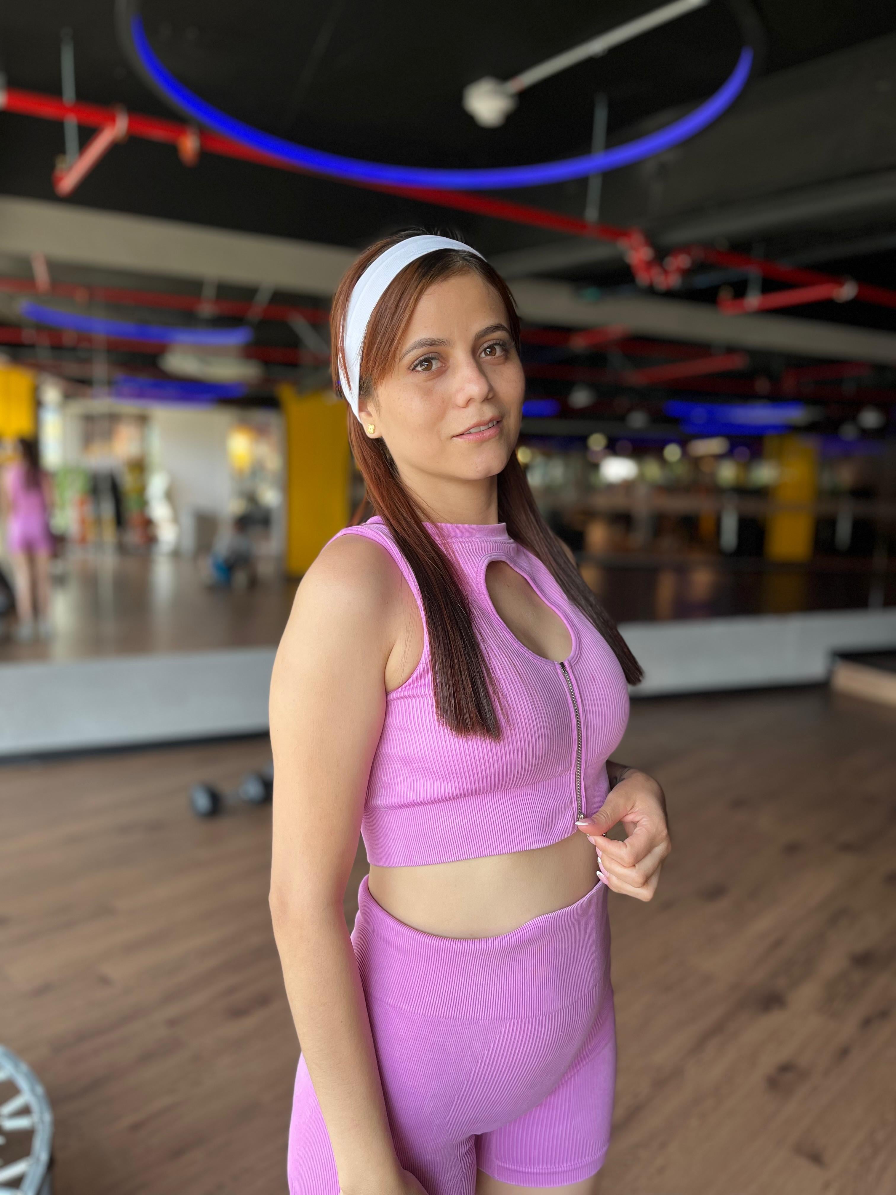 KinkyParadox Bạch