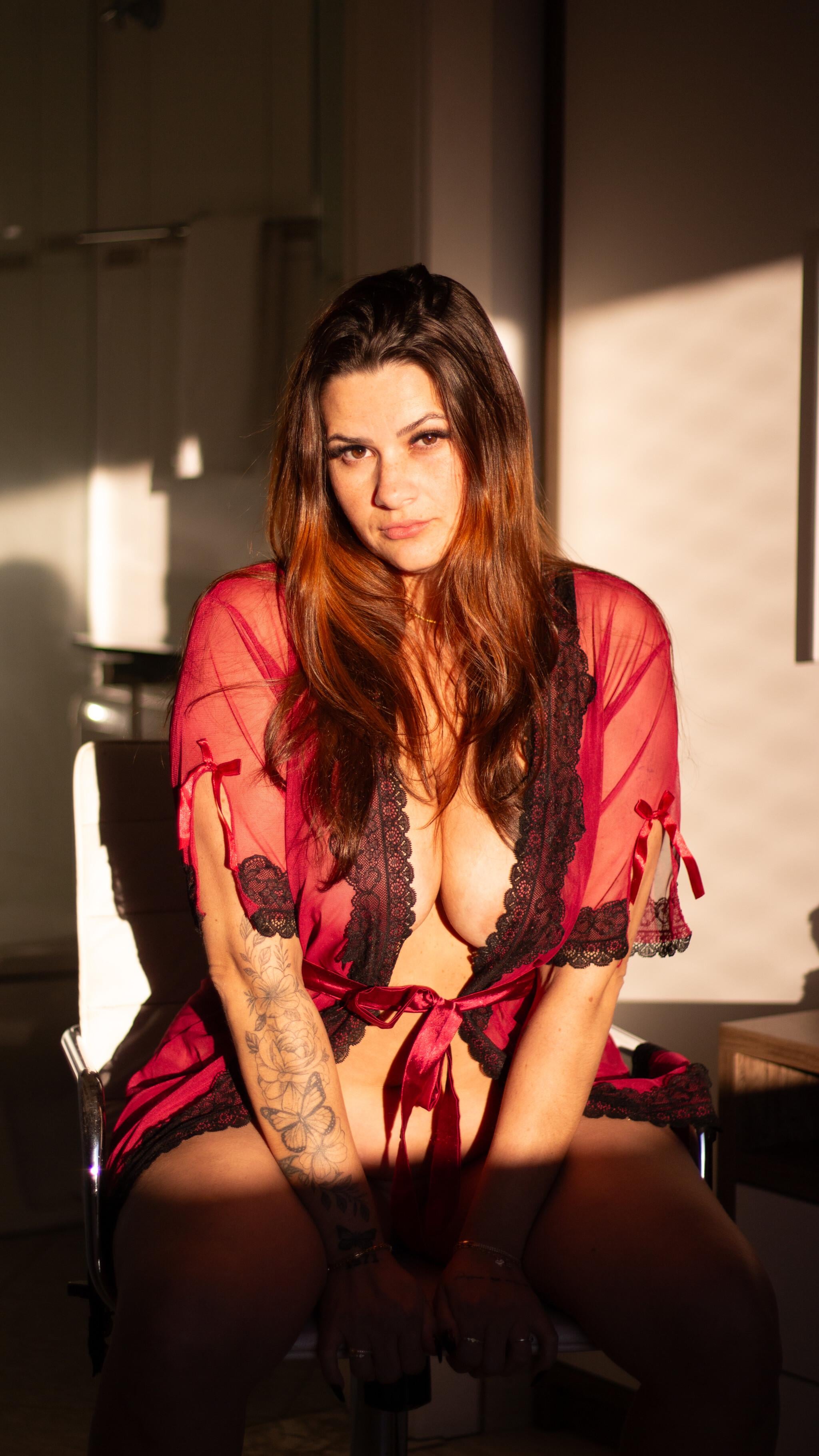 HerHotness Nhậm
