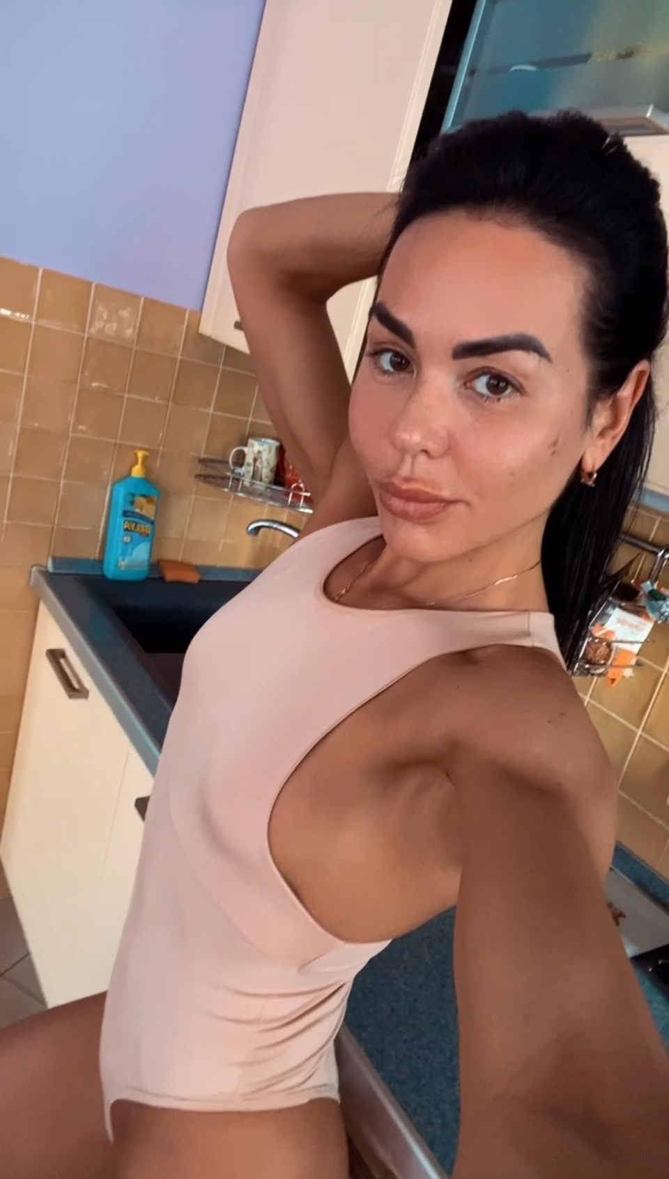 AggressiveGas730 Khổng